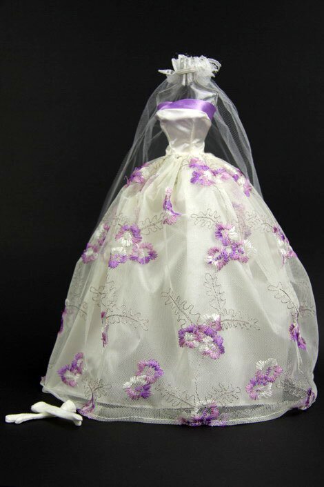 Purple and white wedding dresses Photo - 5