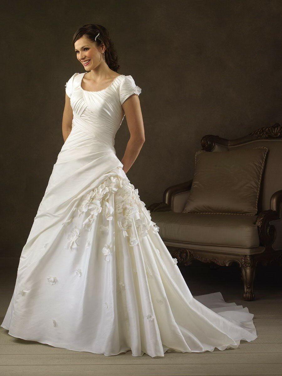 A line wedding dresses with sleeves Photo - 1
