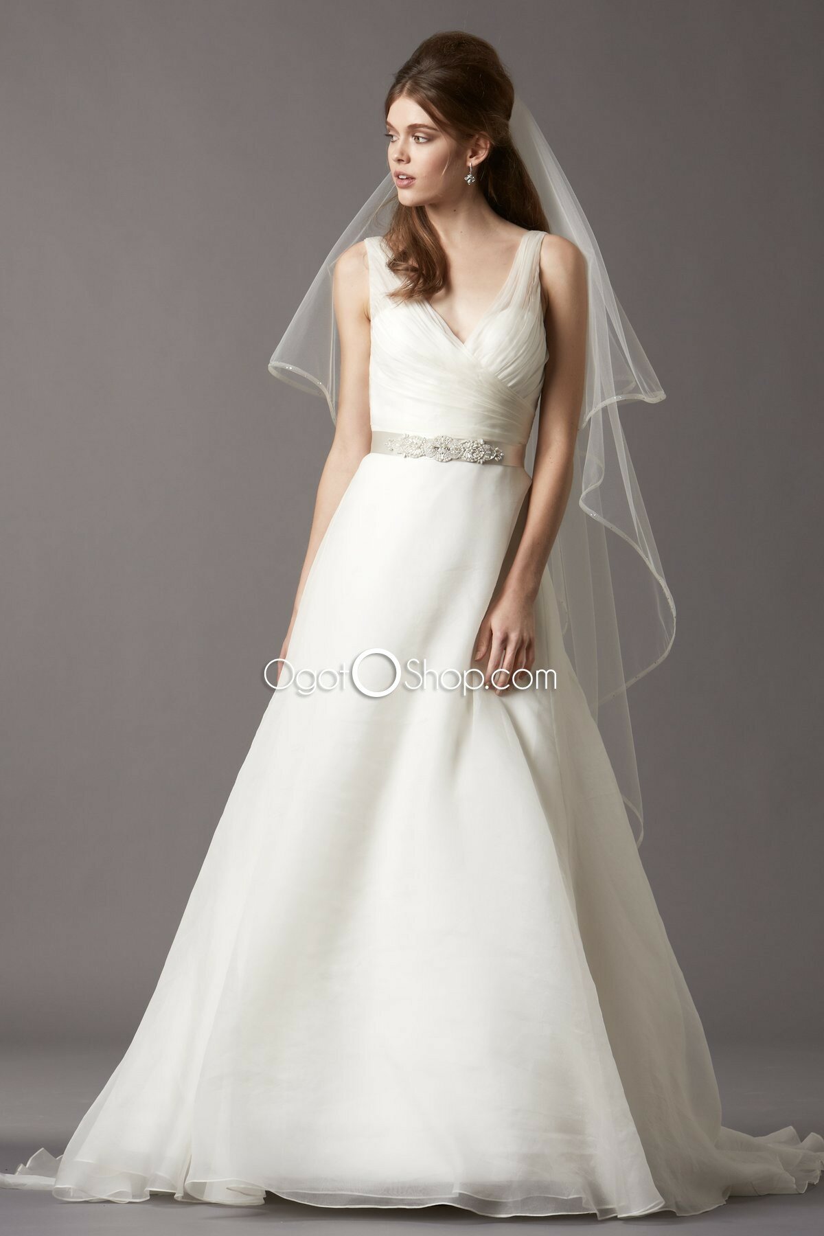 A line wedding dresses with straps Photo - 10