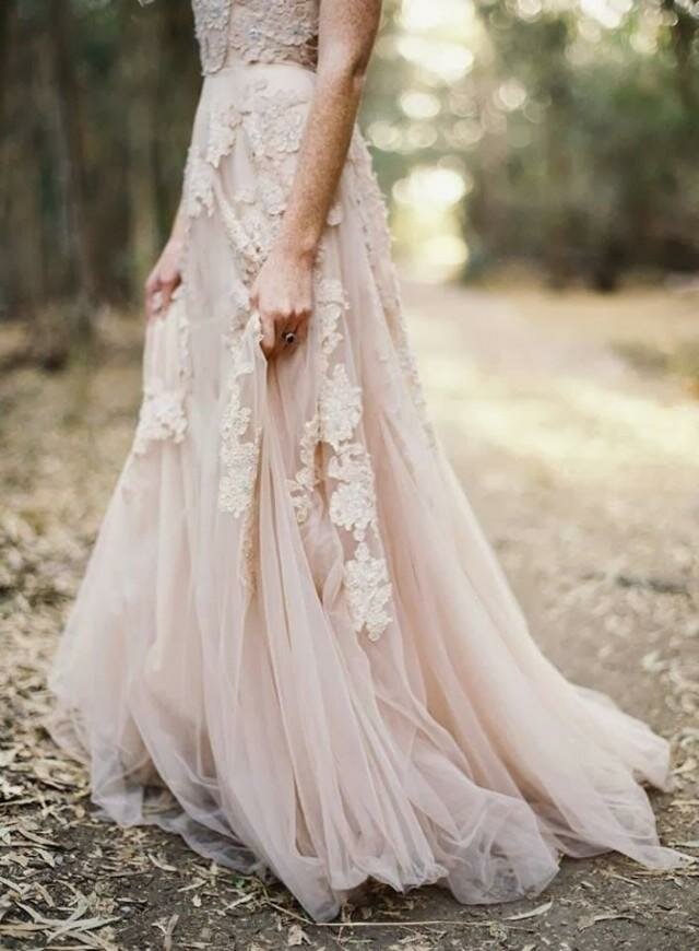 Blush wedding dresses Photo - 2