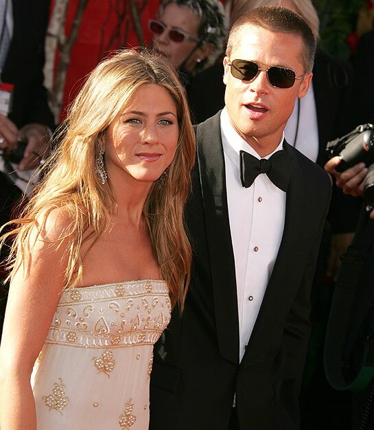 Jennifer Aniston wedding dresses brad pitt Photo - 9