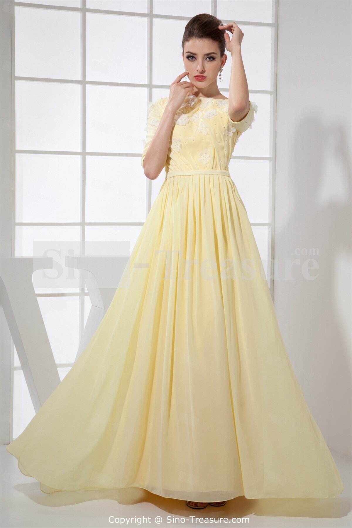 Light yellow wedding dresses Photo - 5