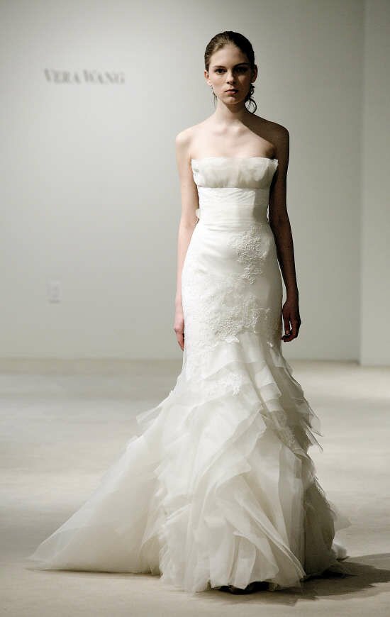 Vera Wang lace wedding dresses Photo - 3