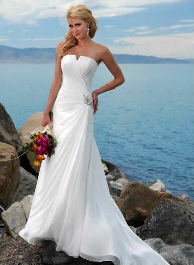Wedding dresses for beach weddings Photo - 3