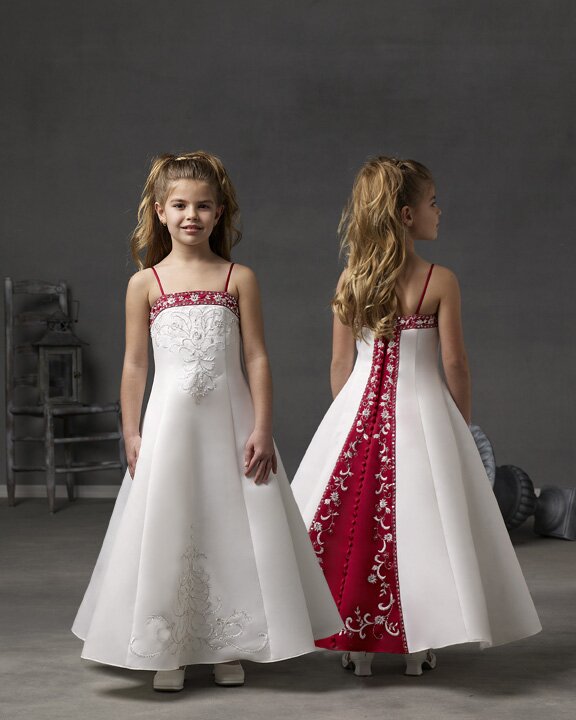 Wedding dresses for little girls Photo - 5