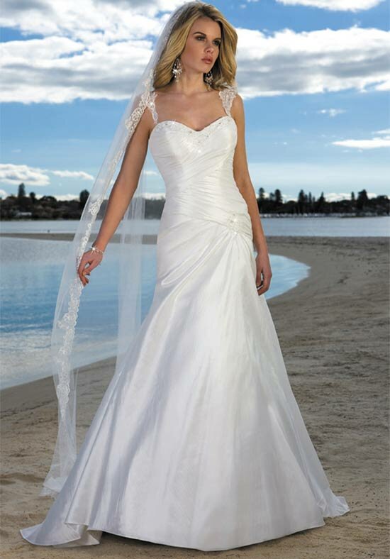 Wedding dresses for second weddings on the beach Photo - 1