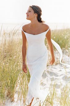 Wedding dresses for second weddings on the beach Photo - 6