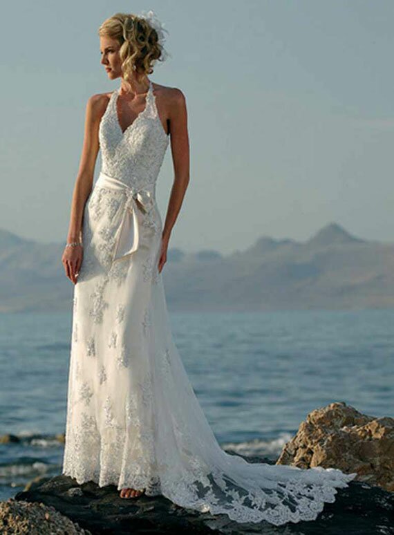 Wedding dresses for the beach Photo - 9