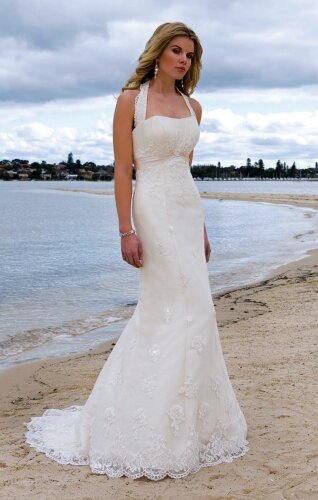 Wedding dresses for the beach style Photo - 6