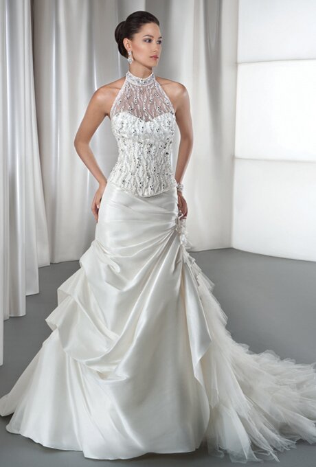 Wedding dresses for young brides Photo - 5