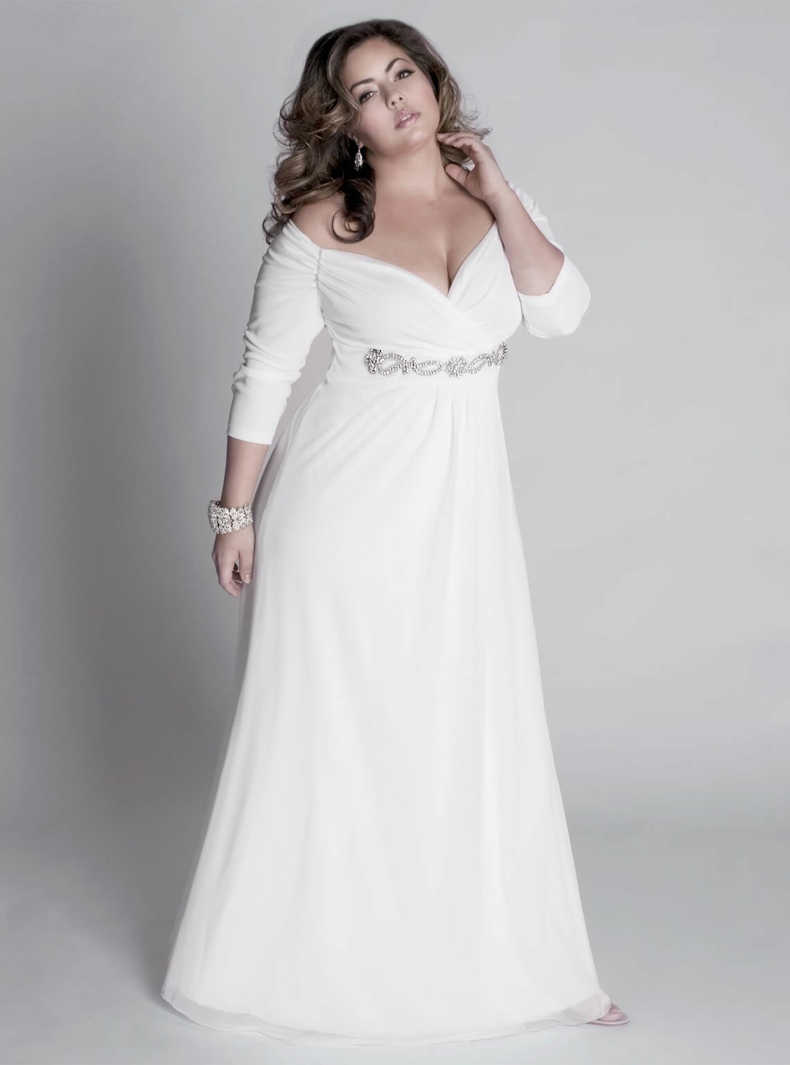 Wedding dresses plus size with sleeves Photo - 5