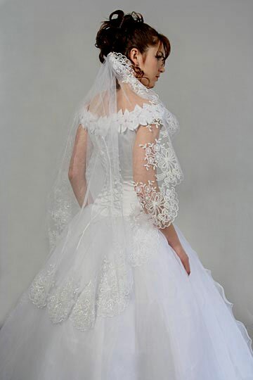 Wedding dresses with veil Photo - 3