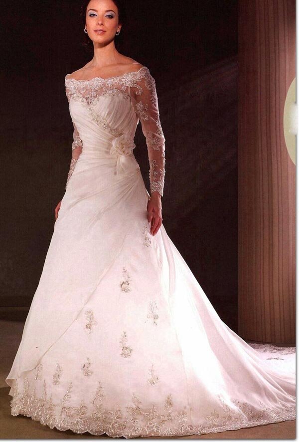 Wedding lace dresses with sleeves Photo - 6