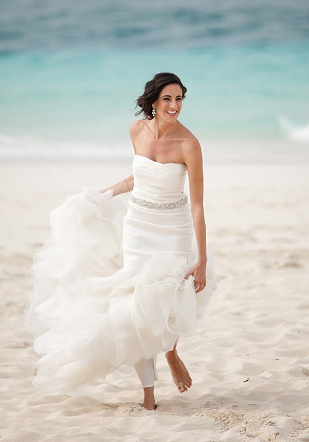 Wedding on the beach dresses Photo - 5