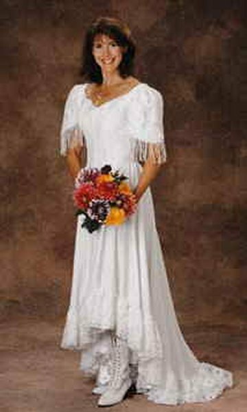Western theme wedding dresses Photo - 4