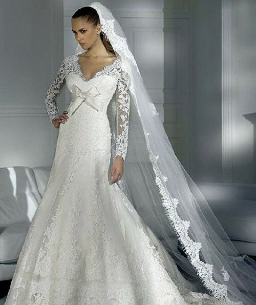 Winter wedding dresses with sleeves Photo - 10