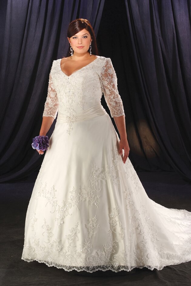 Winter wedding dresses with sleeves Photo - 4