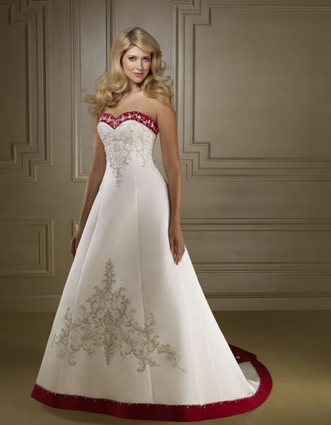 Winter wedding dresses with sleeves Photo - 7