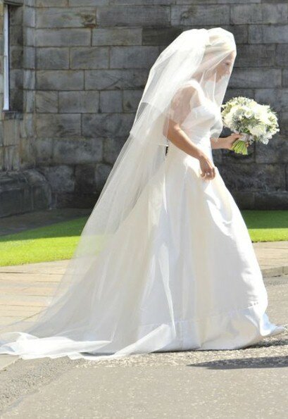 Zara Phillips wedding dresses Photo - 10