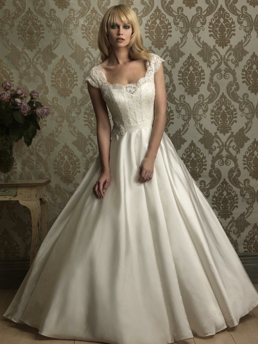 A line wedding dresses with cap sleeves Photo - 1