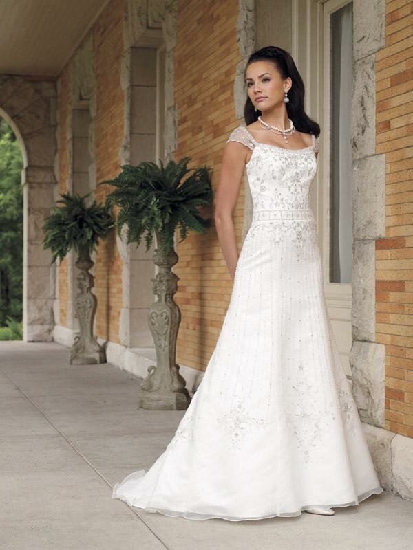 A line wedding dresses with cap sleeves Photo - 5