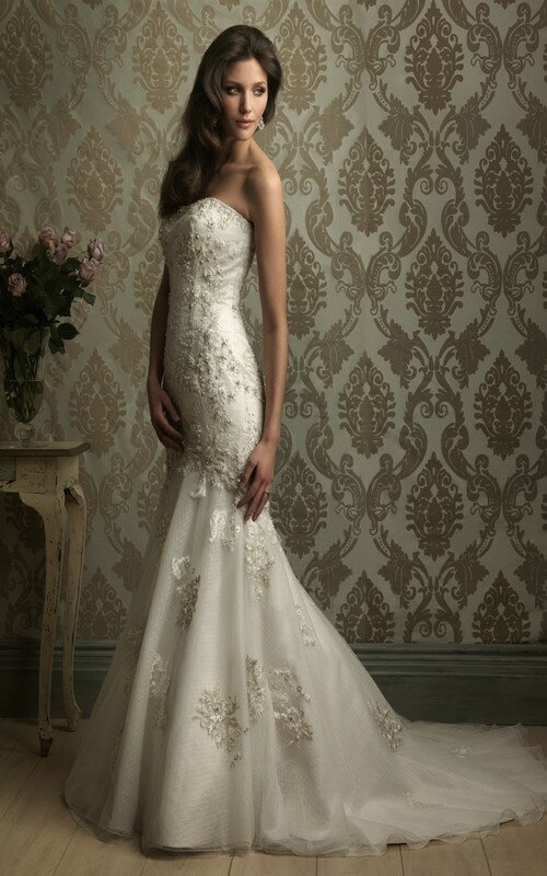 Allure lace wedding dresses Photo - 10