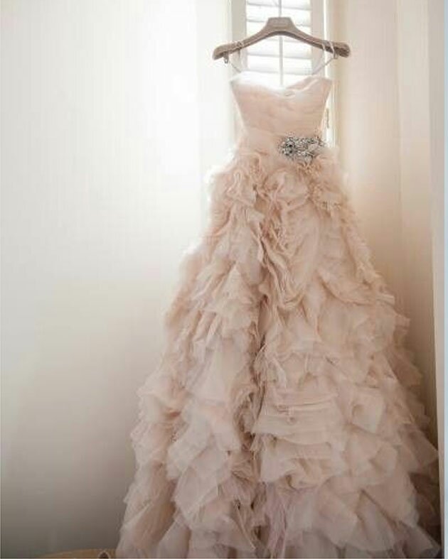 Blush wedding dresses 2013 Photo - 9