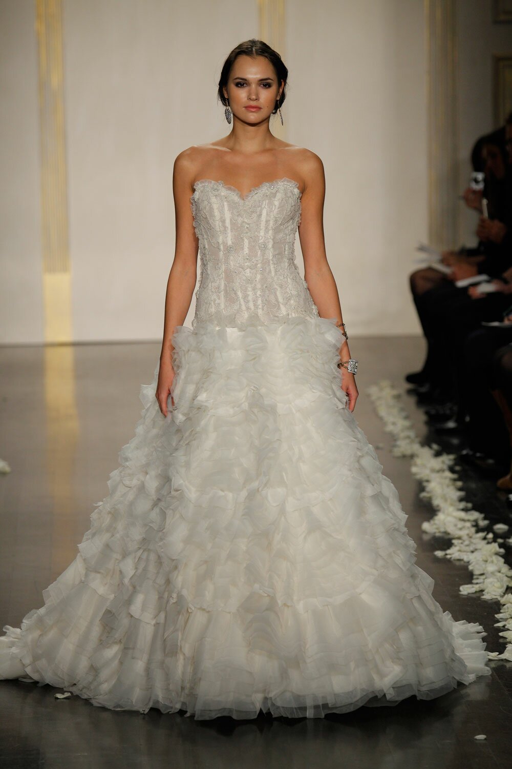 Lazaro wedding dresses website Photo - 9