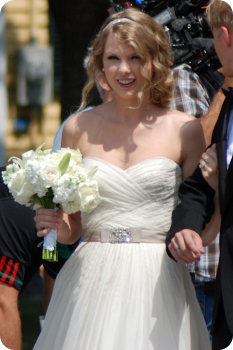 Taylor Swift wedding dresses Photo - 1