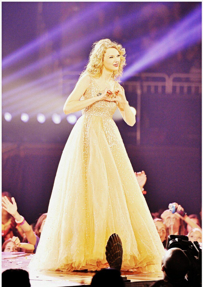 Taylor Swift wedding dresses Photo - 6