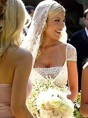 Tori Spelling wedding dresses Photo - 6