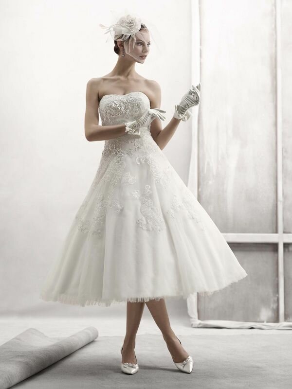 Vera Wang tea length wedding dresses Photo - 2