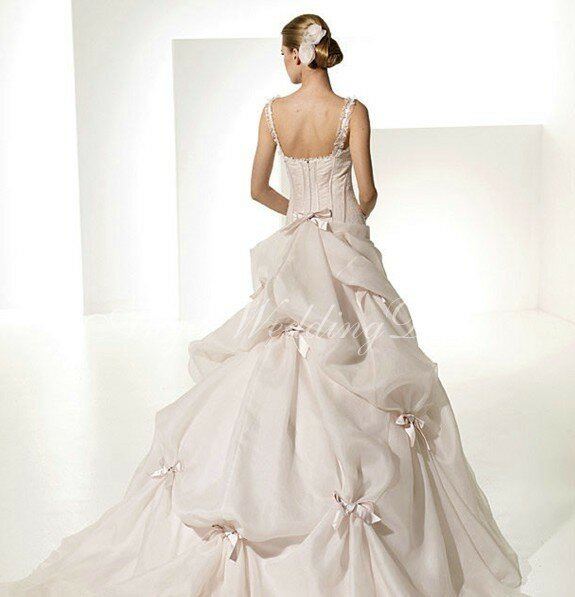 Versace wedding dresses Photo - 9
