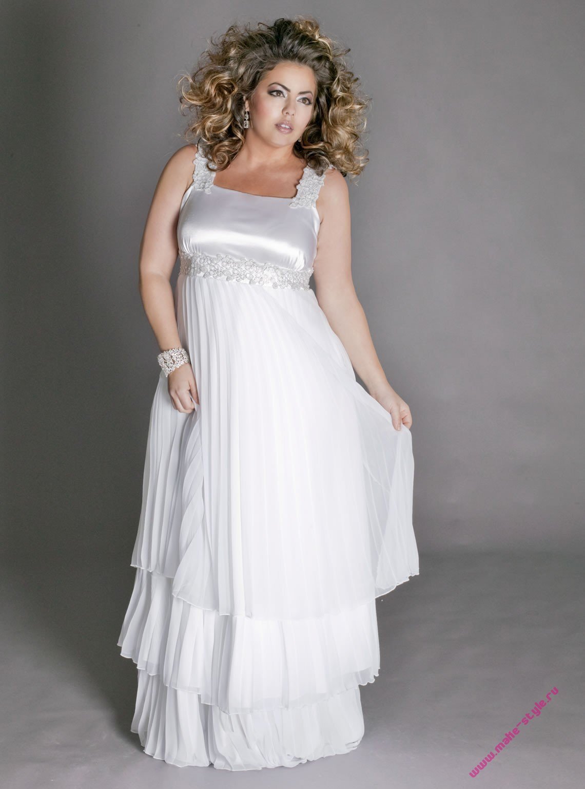 Wedding dresses for fat girls Photo - 1
