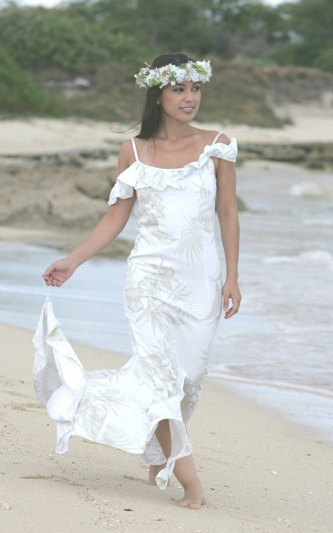 Wedding dresses for hawaiian beach wedding Photo - 1