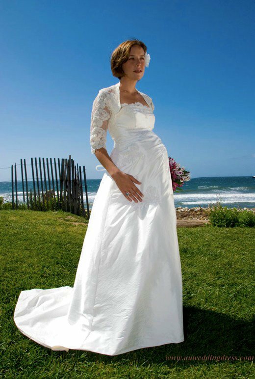 Wedding dresses for pregnant bride Photo - 5
