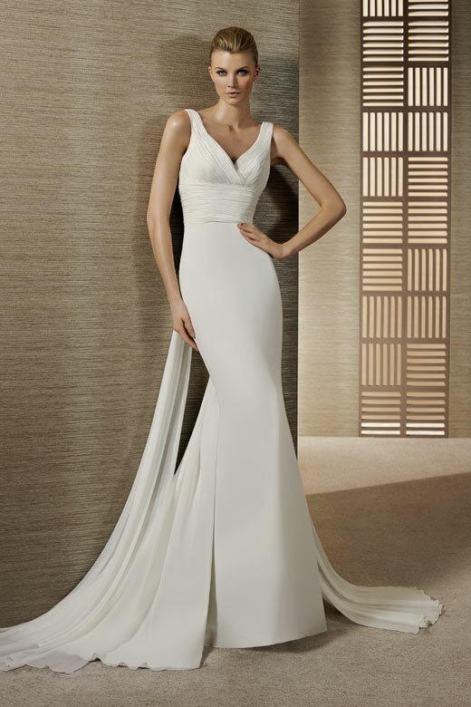 Wedding dresses for tall brides Photo - 10
