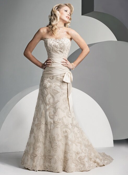Wedding dresses for vow renewal Photo - 10