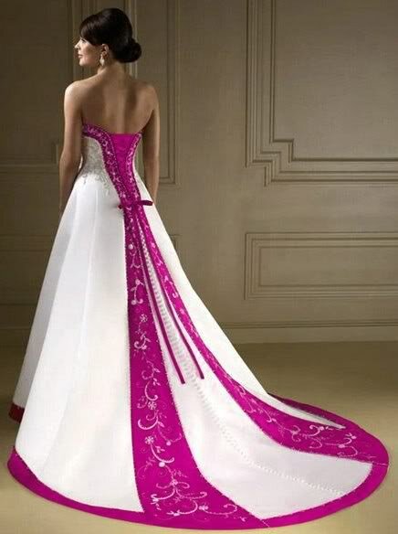 Wedding dresses with color in them Photo - 4