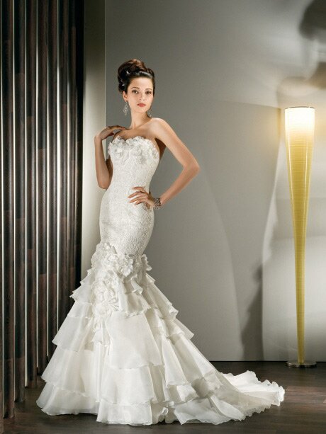 Wedding dresses with lace up back Photo - 6