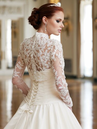 Wedding lace dresses with sleeves Photo - 3